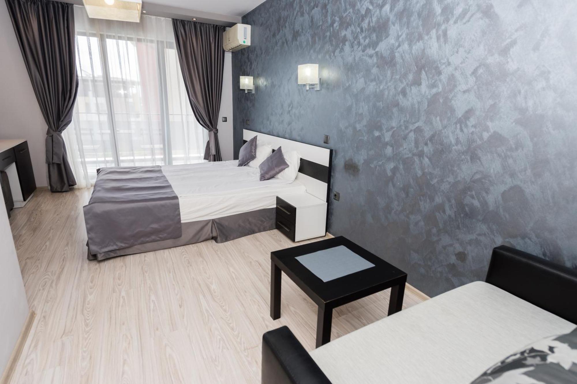 Polina Beach Sozopol Rom bilde